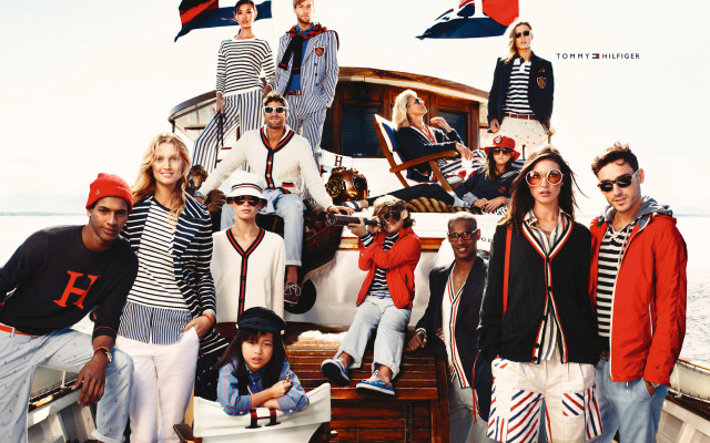Group people boat pose picture free wallpaper - medium preview image
