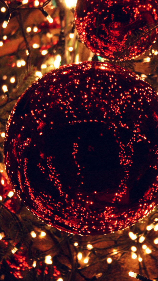 Christmas tree red ball lights free wallpaper - medium preview image
