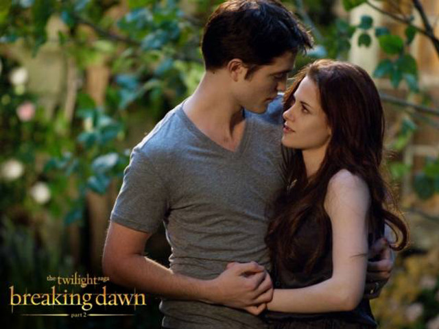 Couple hugging forest trees sign free wallpaper - medium preview image