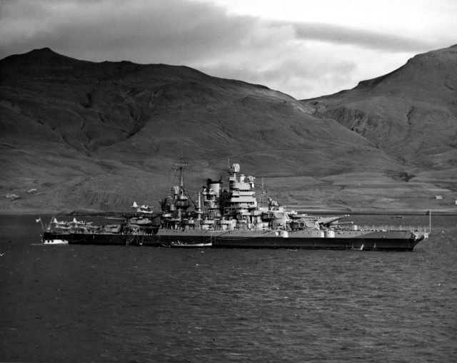 Large ship water mountains background #2 free wallpaper - medium preview image