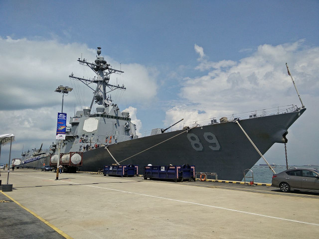 Battleship pier car dongyuan phuocquan free wallpaper - medium preview image