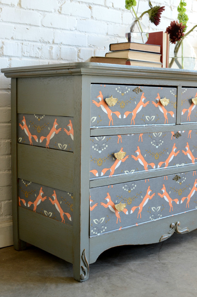 Painted dresser book vase flowers free wallpaper - medium preview image