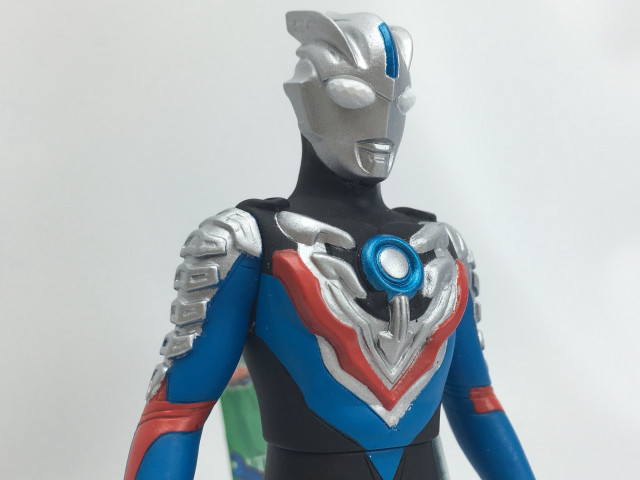 Robot toy blue red green free wallpaper - medium preview image