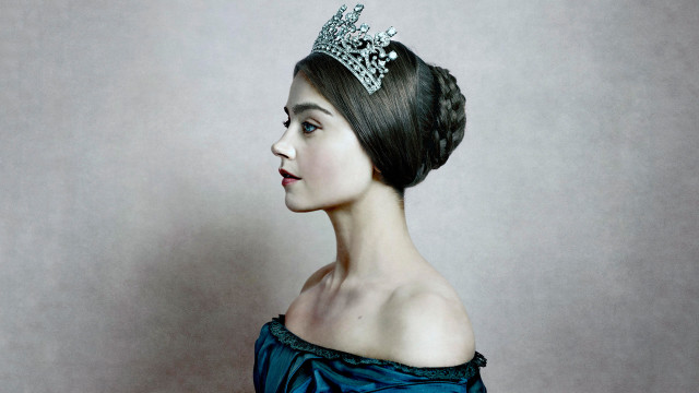 Woman tiara blue dress diamond free wallpaper - medium preview image