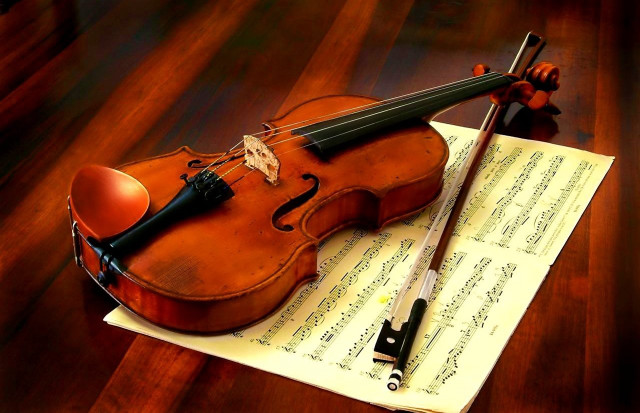 Violin rest music paper wooden free wallpaper - medium preview image