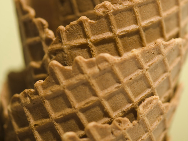 Waffle brown reflection neoplasticism tiltshift free wallpaper - medium preview image