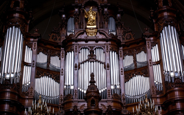Large pipe organ golden statue free wallpaper - medium preview image
