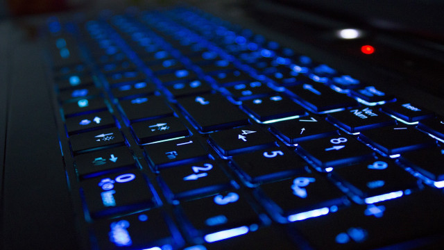 Close up keyboard blue red free wallpaper - medium preview image