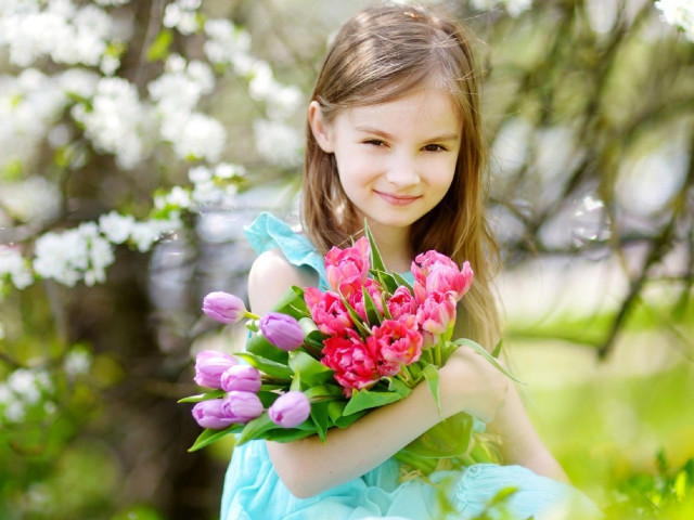 Little girl blue dress bouquet free wallpaper - medium preview image
