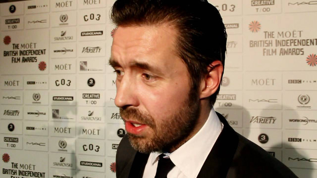 Man suit tie red carpet #7 free wallpaper - medium preview image