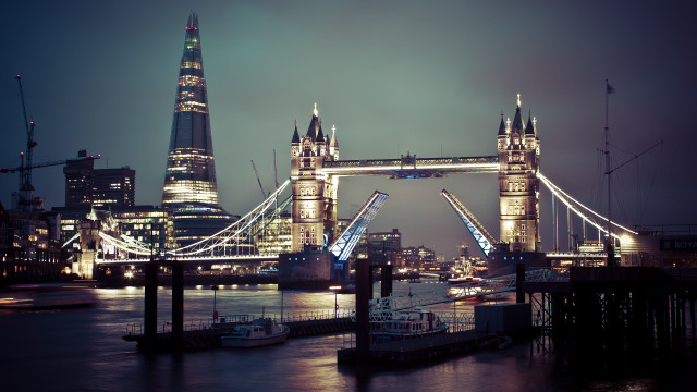 Bridge clock tower night cityscape free wallpaper - medium preview image