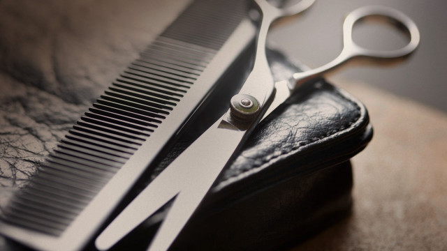 Scissors comb table wallet scissors free wallpaper - medium preview image