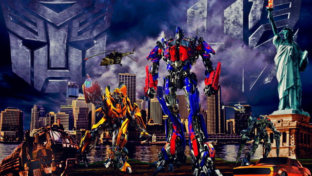 Robots statue liberty city skyline free wallpaper - medium preview image