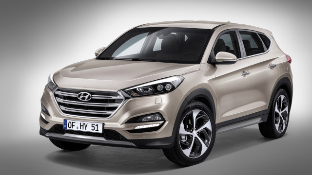 Beige suv studio shot gray free wallpaper - medium preview image
