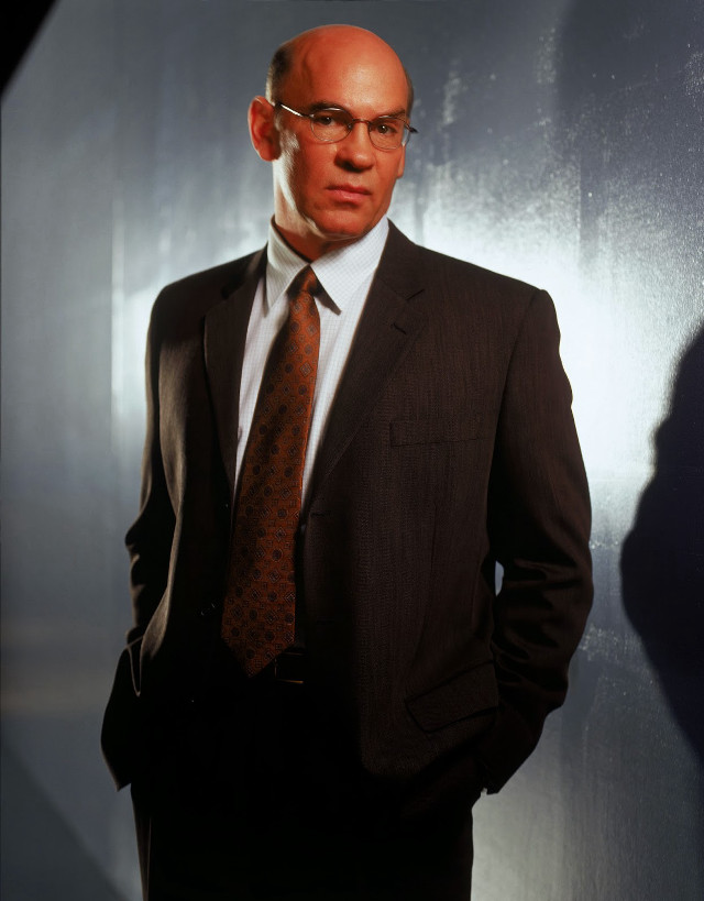 Man suit tie shadow wall free wallpaper - medium preview image