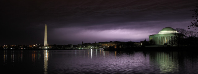 Storm city lake tower lightning free wallpaper - medium preview image