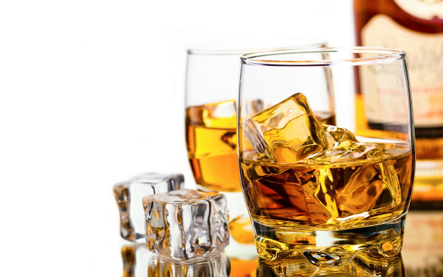 Whiskey glass ice cubes table free wallpaper - medium preview image