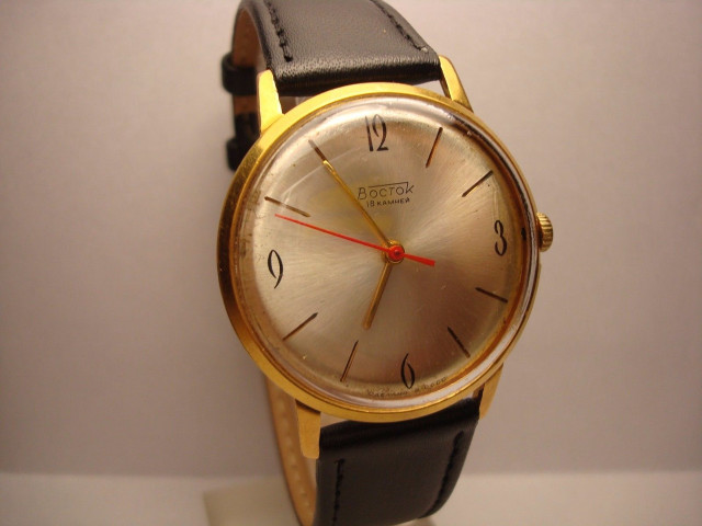 Watch black gold red dial free wallpaper - medium preview image