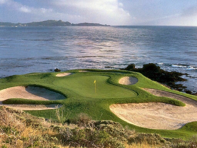 Golf course ocean view hill free wallpaper - medium preview image