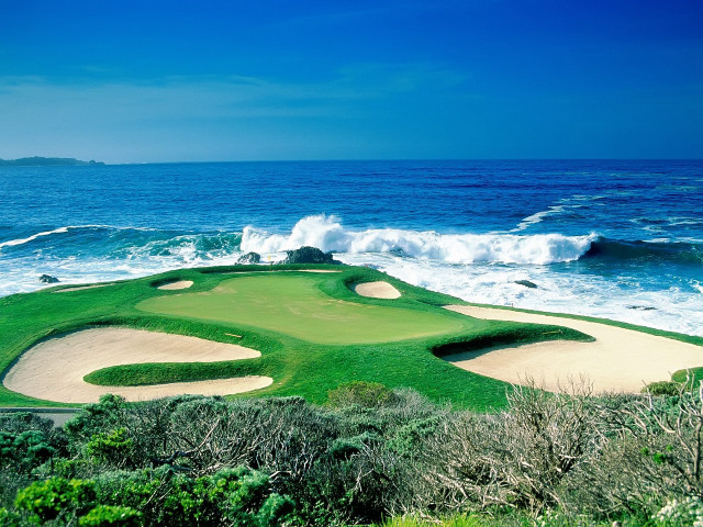 Golf course beach waves crashing free wallpaper - medium preview image