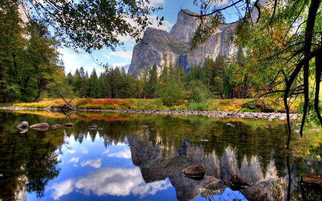 Mountain range reflection still lake #10 free wallpaper - medium preview image