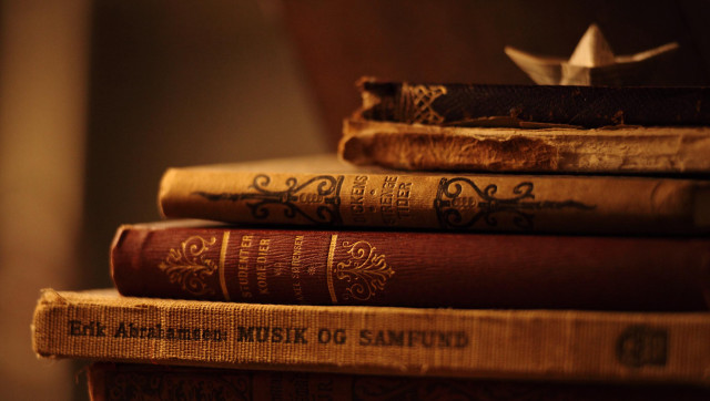 Stack of books paper boat free wallpaper - medium preview image