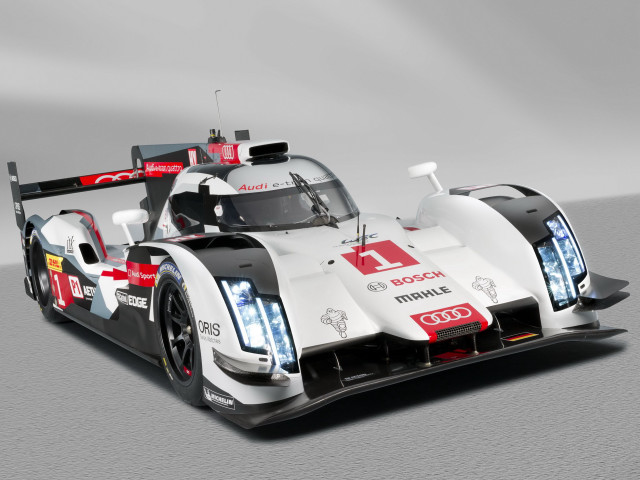 White race car track fog free wallpaper - medium preview image