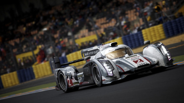 Racing car track crowd stadium free wallpaper - medium preview image