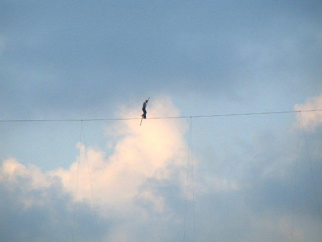 Sky walker kite tension cable free wallpaper - medium preview image