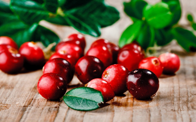 Cherry berries leaves wooden table free wallpaper - medium preview image