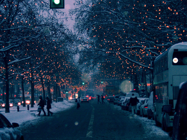 Street cars people night green free wallpaper - medium preview image