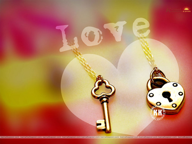 Keys heart necklace love lock free wallpaper - medium preview image