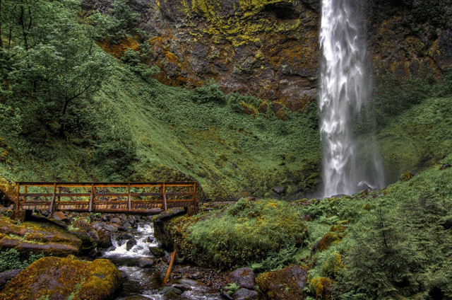 Waterfall bridge wooden moss rocks free wallpaper - medium preview image