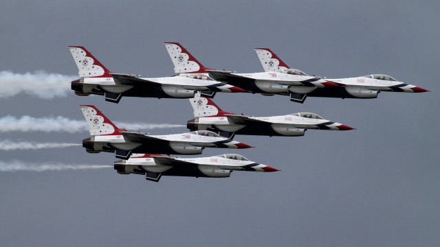 Jets formation sky smoke flying free wallpaper - medium preview image