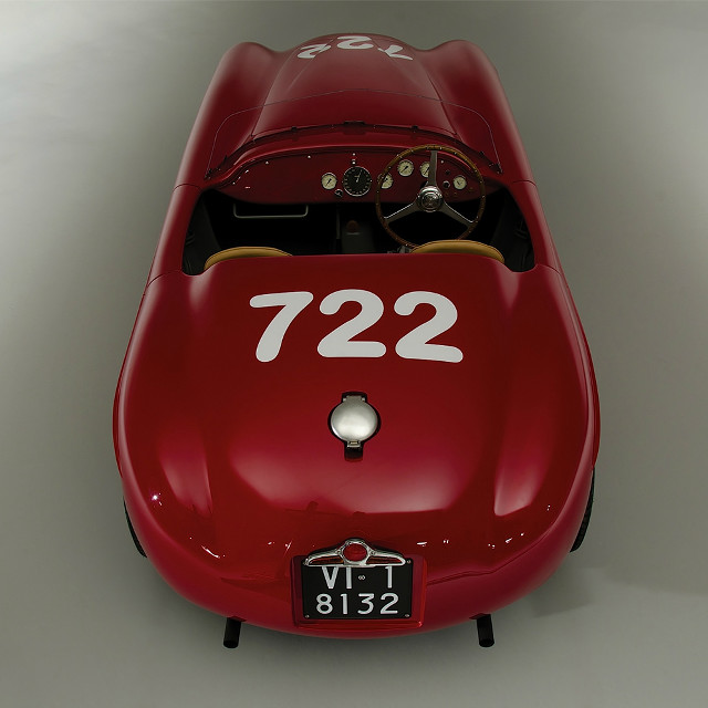 Red race car number #722 free wallpaper - medium preview image