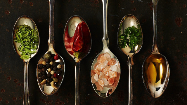 Spoons food assemblage stilllife blackbackground free wallpaper - medium preview image