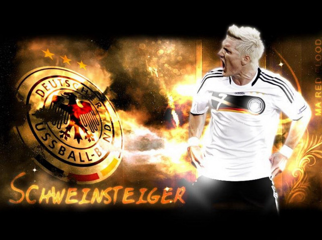 Soccer player german team logo free wallpaper - medium preview image