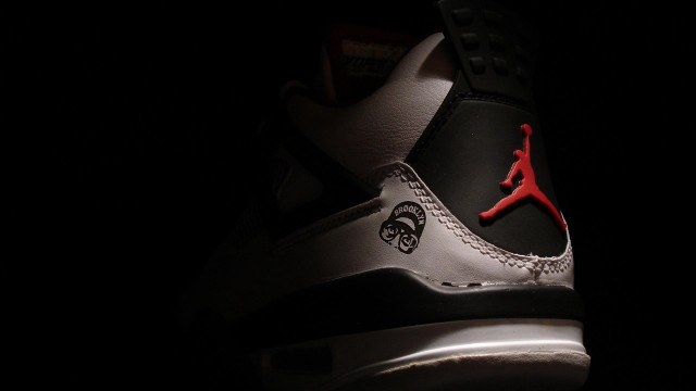 Sneakers red black shoelace dark #3 free wallpaper - medium preview image