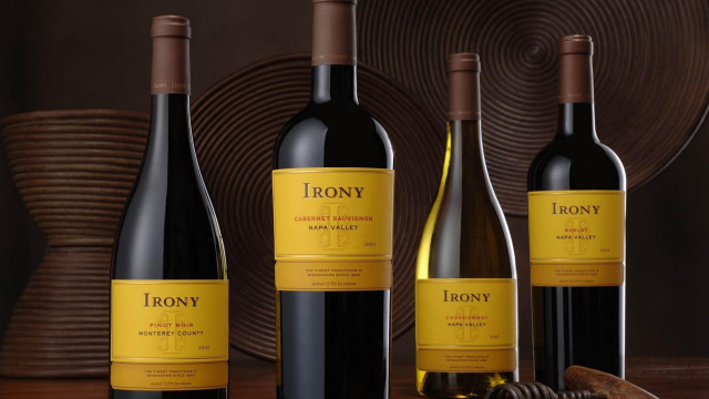 Wine bottles table fruit bowl free wallpaper - medium preview image