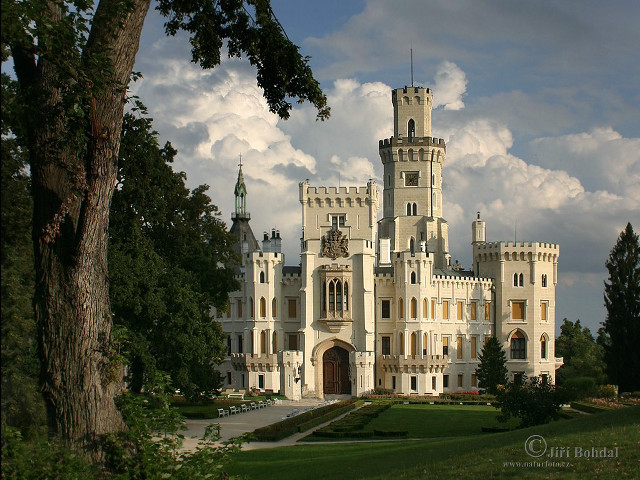 Large white castle clock tower #5 free wallpaper - medium preview image
