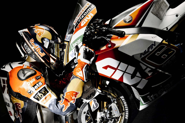 Motorcycle colorful numbers side back free wallpaper - medium preview image