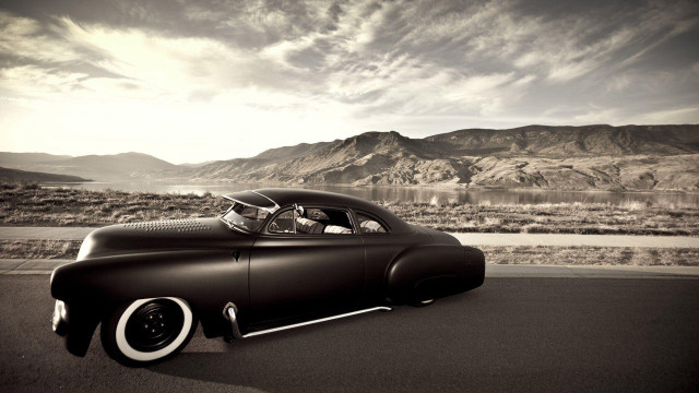 Classic car desert mountains lake free wallpaper - medium preview image