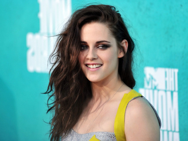 Woman yellow dress smiling blue free wallpaper - medium preview image