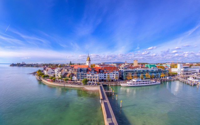 City bridge water boats blue free wallpaper - medium preview image