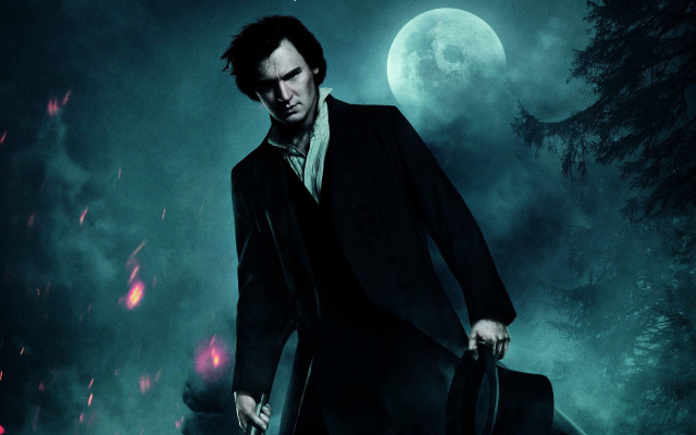 Man suit suitcase full moon free wallpaper - medium preview image