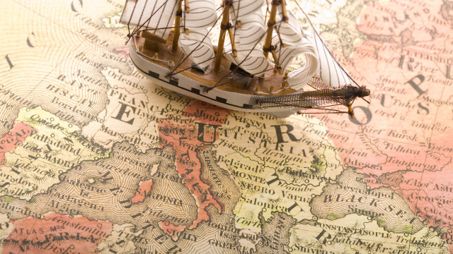 Toy ship map feather background free wallpaper - medium preview image