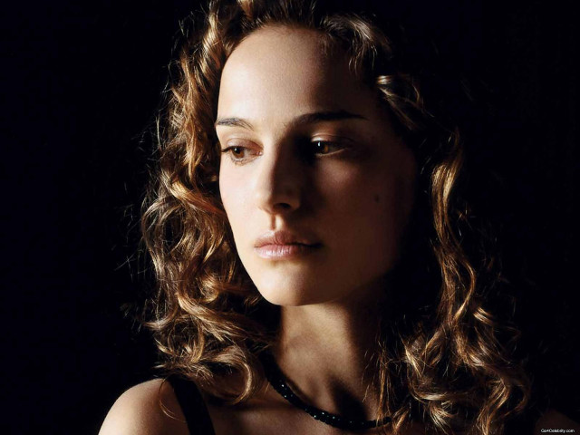 Woman curly hair necklace looking free wallpaper - medium preview image