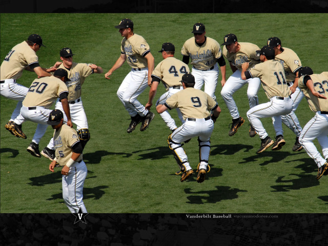 Baseball players circle grass field free wallpaper - medium preview image