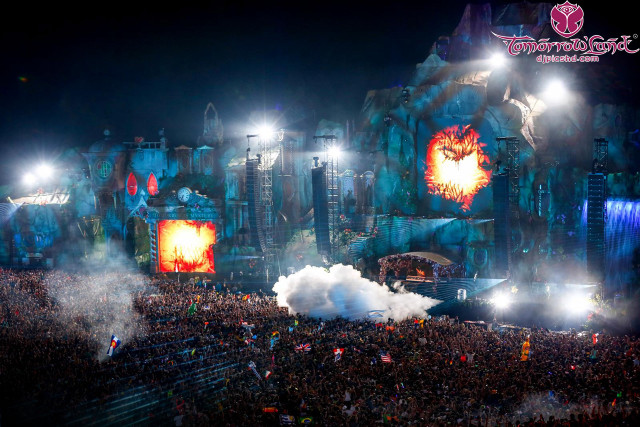 Concert crowd stage lights demon free wallpaper - medium preview image
