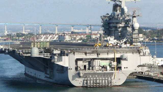 Large ship docked water bridge free wallpaper - medium preview image
